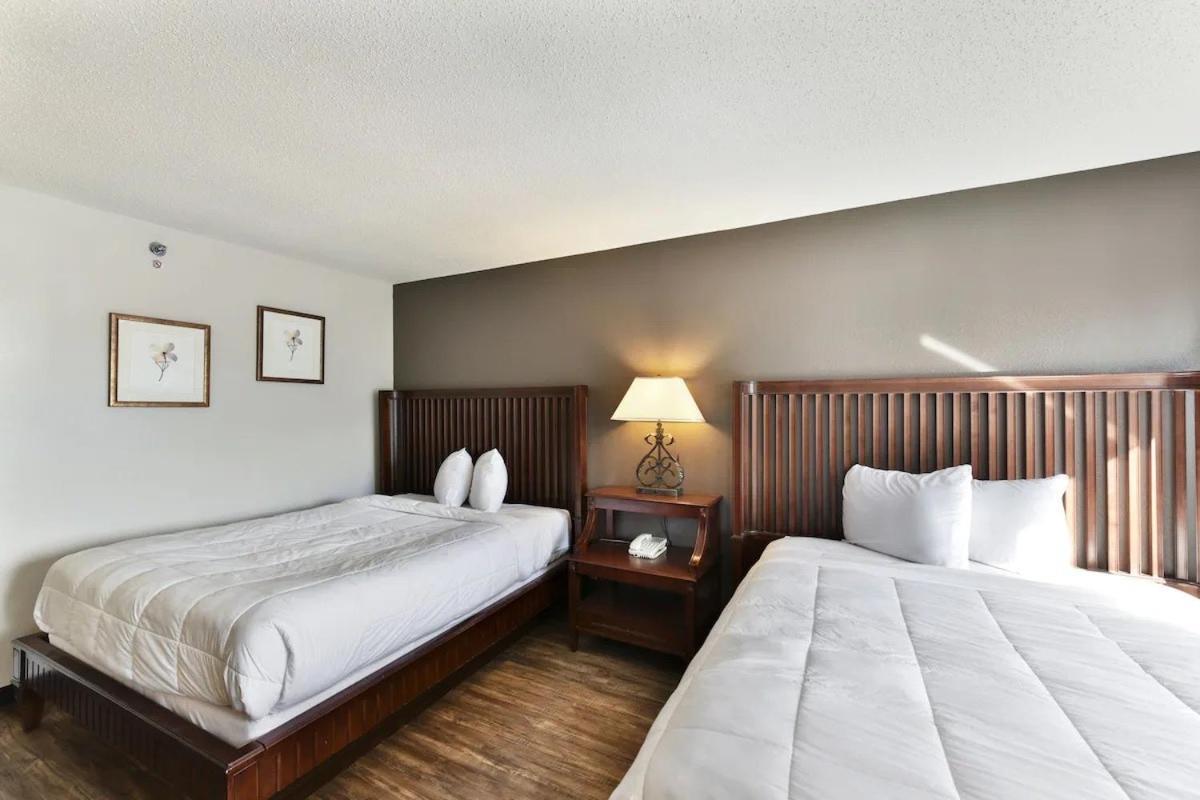 Hotel Baymont And By Wyndham / Near Osu 2*