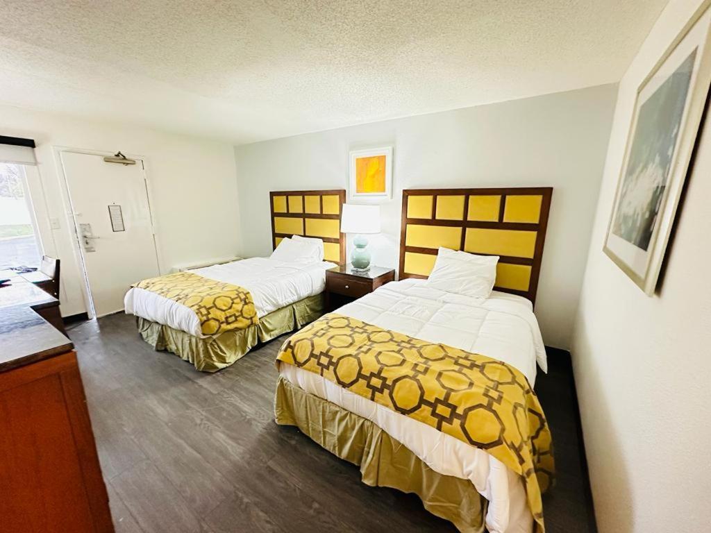 Baymont And By Wyndham / Near Osu Hotel 2*